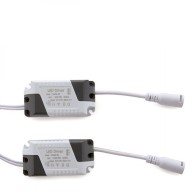 Lampada da parete a LED 6W 490Lm 2700ºK Abigail 40.