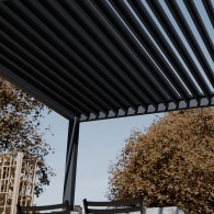 Pergola bioclimatica Ombréa autoportante Motorizzata 3x6M -
