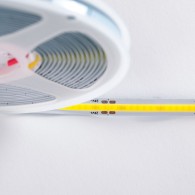 Striscia da 320 LED/M 50W 4700Lm CRI90 2700ºK COB 24VDC IP20