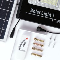 Proiettore LED solare 45W 4000K Pannello: 6V/6W Batteria: