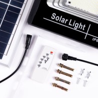Proiettore LED solare 100W 4000K Pannello: 6V/12W Batteria: