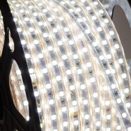 Striscia da 60 LED/M 500W 42.000Lm SMD5050 220VAC IP65 x50M