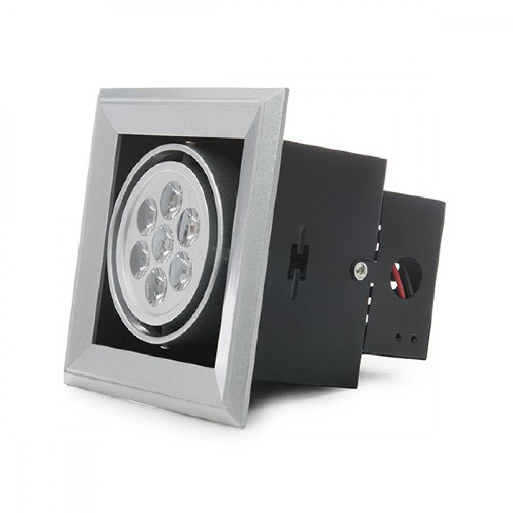 Faretto Downlight LED Quadrato 7W 700Lm 40. Faretto Downlight LED Quadrato 7W 700Lm 40.