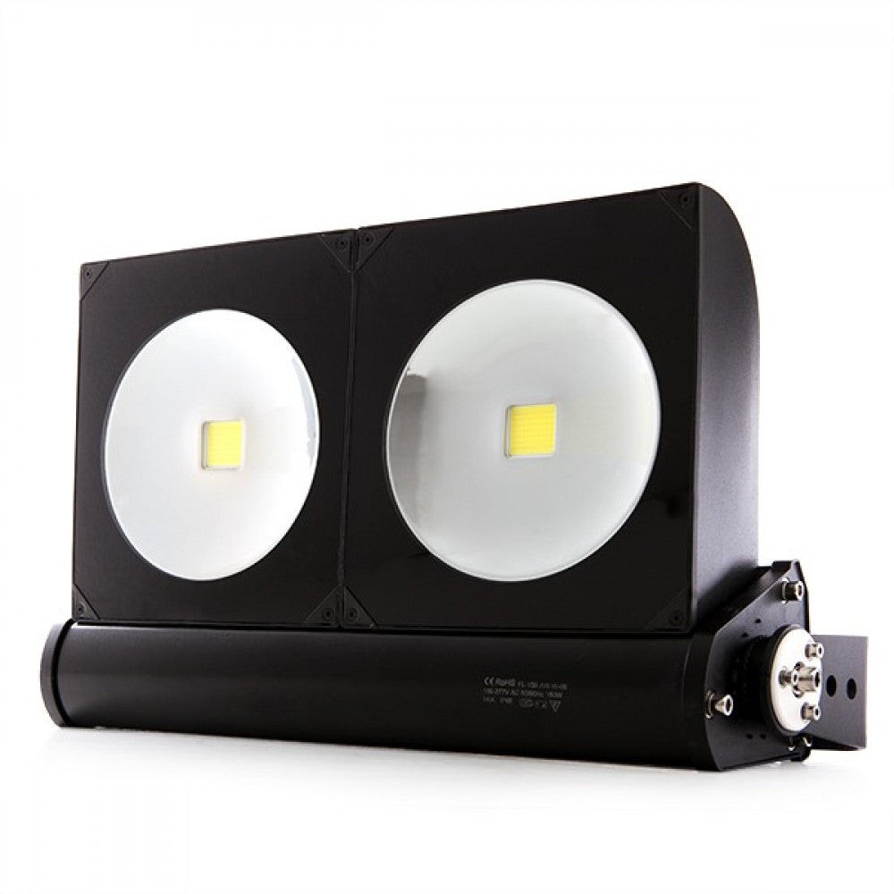 Proiettore LED IP65 150W 13550Lm 100. Proiettore LED IP65 150W 13550Lm 100.