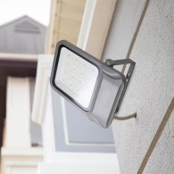 Proiettore LED 150W 27000Lm 120º 5000ºK IP65 Trasformatore Moso